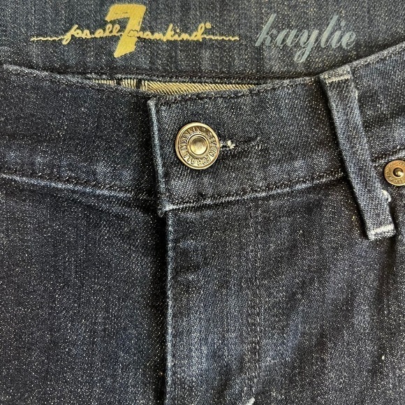 7 For All Mankind Dark Wash Denim Kaylie Boot Cut / Mini Flare Jeans Size 26 - Picture 5 of 9